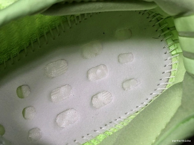 V2 Boost the Glow 350 EG5293 Dark Yeezy in Adidas 0716